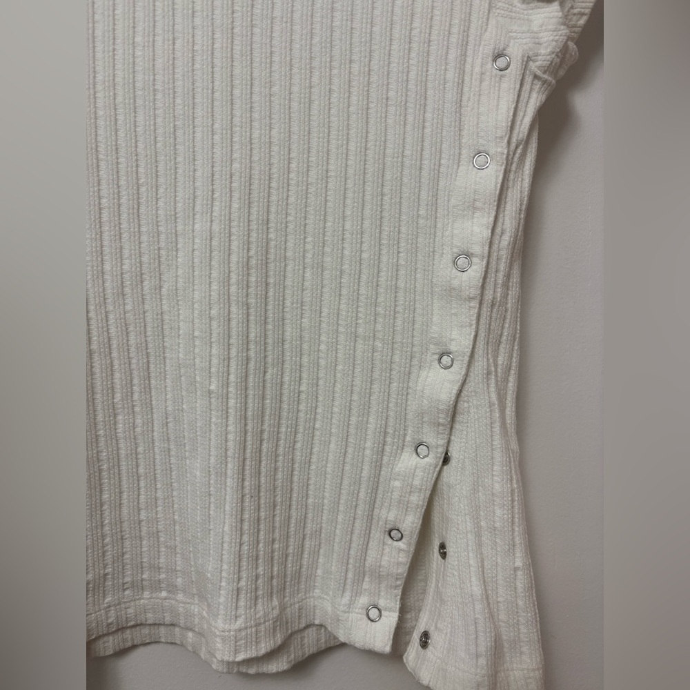 CLUB MONACO Side Snap Ribbed Top - size m - Picture 3 of 8